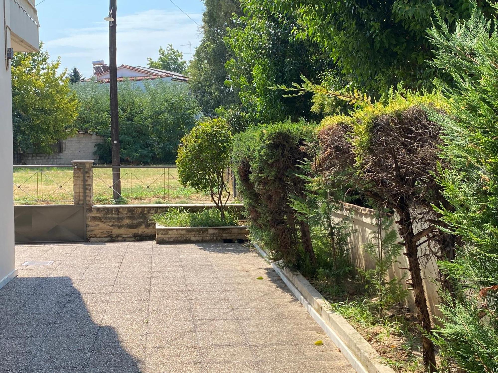 Cozy & Quiet City Apartment Trikala  Exterior photo